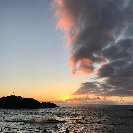 Wonderful Sea Views El Pris