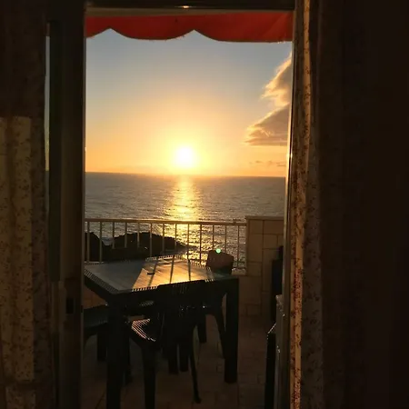 Wonderful Sea Views Appartamento *